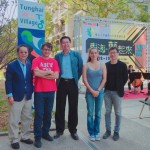 新業(yè)建設(shè)卓勝隆董事長(左一)與西班牙雕塑家Nando Alvarez (左二)、新業(yè)建設(shè)蕭智夫建築師(中間)、保加利亞雕塑家Liliya Pobornikova (右二)及東海建築系邱浩修系主任(右一)一同在東海國際公共藝術(shù)創(chuàng)作營共襄盛舉。(照片攝於2018/12/07東海大學(xué))