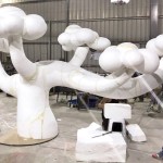 運(yùn)用保麗龍做出藝術(shù)品等比初胚模型，展現(xiàn)藝術(shù)品各個(gè)階段的不同面貌。