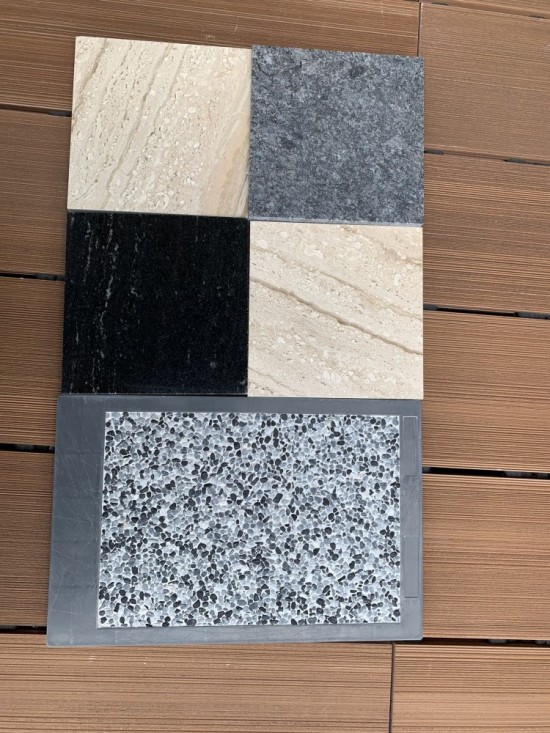 每樣石材都有其選用的道理，例如外牆常見的抿石子是為建築表面帶來(lái)防水、防染色的功能，同時(shí)帶點(diǎn)禪意的裝潢風(fēng)格。