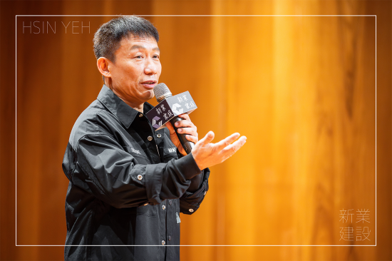 2023年末，邀請 表演藝術家 ＃郭子乾，蒞臨新竹縣政府文化局–演奏廳，與許久未見的竹北家族朋友相聚美好時光。