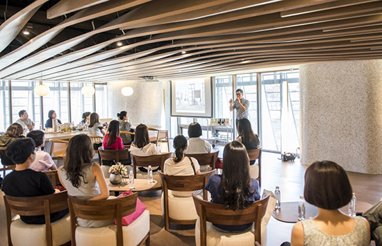 與新業(yè)家族共同分享香氛的魅力