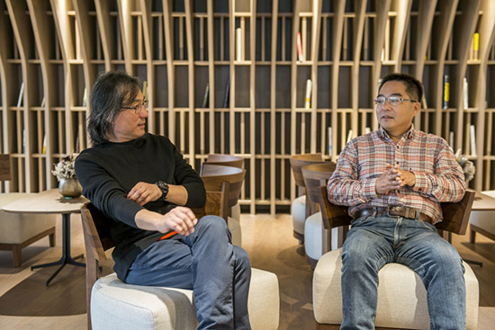 秋紅谷生態(tài)公園建築師 楊家凱 (左) VS  日商高野景觀規(guī)劃師 石村敏哉(右)