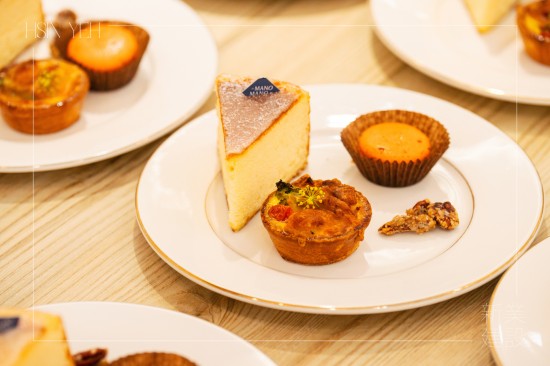 每款風(fēng)味都有適合搭配的佐食，當(dāng)天特別設(shè)計輕食，跟著講師的步伐走進飲食宇宙，探索果醬文化的豐富性。