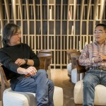 與大師面對(duì)面，聽「楊家凱」建築師(左)與「石村敏哉」景觀設(shè)計(jì)師(右)的分享、專業(yè)的導(dǎo)覽，彷彿也進(jìn)入「觀峰」大樹建築的構(gòu)想過程中。