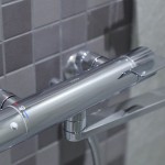 暖心的TOTO溫控?zé)崴堫^，提供安全又可靠的水溫，帶來更放鬆的沐浴時光，兼具安全又舒壓的衛(wèi)浴空間。