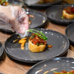 新鮮食材加上天然橄欖油及調味醋，搭配法棍麵包增加口感，解鎖多樣化的健康料理。