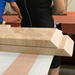 不同的邊角可滿足各種裝修用途，讓磚材與牆面的銜接處更自然且密合。根據(jù)面切的角度，這階段的加工還有「正切」與「背切」之分。