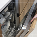 告別飯後清洗碗盤的苦差事，嵌入式洗碗機(jī)完美融入，並因應(yīng)空間條件隨心配置。