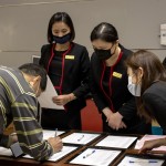 熱情的歡迎每一位參與的住戶，後疫情時(shí)代，口罩無法掩蓋我們的笑容與喜悅。