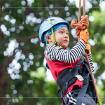 上攀的過程中，考驗著手腳的靈活度及協(xié)調(diào)性，更是一場與大自然的對話，過程中僅能靠著自身的力量，慢慢地一步步上攀到制高點。