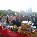 虔心祭拜天地，祈願剩餘工程進度圓滿。