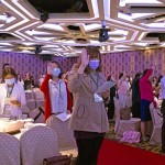 110年度臺中義務(wù)「張老師」授證暨表揚(yáng)典禮上，全體張老師一同宣誓，期許自己能以健康的身心，秉持熱忱，指引無數(shù)個(gè)生命在迷失自我的人生旅途中，找到正確的方向。