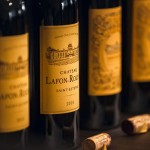 當天品嚐了一款城堡酒、二軍酒、干白酒及貴腐酒，藉由品飲體驗，比較其中香氣、風味及餘韻的獨特性。