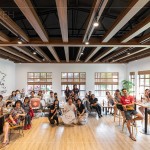 8月舒心午後，相約家族好友，輕鬆寫意的品味生活，在濃郁醬香中體會在地職人的堅定與熱情。