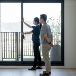 驗(yàn)屋路上新業(yè)一直都在，客服同仁全程陪同，解答疑慮，品質(zhì)把關(guān)是我們的職責(zé)。