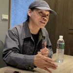 藝術(shù)家王忠龍的鐵雕作品中以鳥隻見長，在與新業(yè)的暢談過程中，聊到他對家與鳥兒的一番詮釋，像是心中的種籽終於長成大樹，完成它的使命。