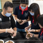 邀請(qǐng)廚藝職人 ＃吳志杰 ，以自身30年以上的廚藝經(jīng)驗(yàn)，帶領(lǐng)同仁們，循序漸進(jìn)地完成。