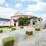 新竹縣政府文化局，在這藝術殿堂，開啟一場既歡樂又勵志的人生歷程講座。