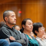 閉上雙眼，放鬆心情，沉浸在自然音樂裡，感受旋律帶來的療癒感，順著音流，浸潤(rùn)在萬物的共鳴。