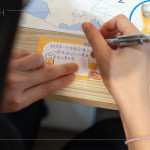 家人們寫下心中的回饋與鼓勵，串連這段愉悅的時光，為這場活動留下屬於彼此的醉心時刻。(禁止酒駕，未滿十八歲禁止飲酒)