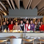 社區(qū)廚具教學(xué)活動(dòng)，用心款待家人的胃，年末將近，觀峰也為您帶來順心、平安美好的祝福。