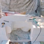 工欲善其事，必先利其器，『時(shí)光之河』於2018年初冬時(shí)節(jié)動(dòng)工製作，西班牙雕塑家Nando Alvarez駐村臺(tái)中三周，打造一座跨越時(shí)空的時(shí)光之河。