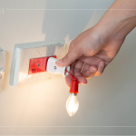 廚房與客廳「不斷電系統(tǒng)」的貼心配置，在停電時(shí)，還可做為緊急使用，使冰箱食物持續(xù)保鮮。