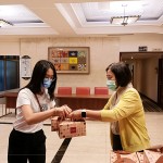 感謝大塊藏硯住戶的蒞臨，客服人員與住戶間暖心的問候，揭開說明會(huì)序幕。