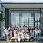 7月的夏日時(shí)節(jié)，相約新業(yè)家人與孩子們，揮灑生活的熱情與創(chuàng)意，用心的當(dāng)下，擁有一刻沉靜，度過美好的陶作時(shí)光。