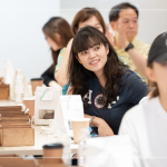 一場(chǎng)給心靈的療癒時(shí)光，放慢步調(diào)，傾聽藥草絮語，練習(xí)並享受與自己的對(duì)話。