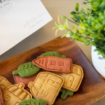 活動小禮，致上公益烘焙坊的客製小點，可愛、溫馨兼顧著美味，留下令人難忘的午後時光。