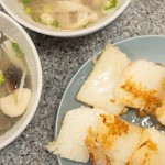 活動的尾聲，享用煎好的蘿蔔糕同時，吳師傅更精心準備了百菇鮮雞湯，在這寒冷的周六午後，暖胃也暖心。