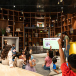 體驗(yàn)活動(dòng)—繪本說故事，由『荒野保護(hù)協(xié)會(huì)』志工帶領(lǐng)，當(dāng)天共三個(gè)場(chǎng)次，跟著小石虎來到臺(tái)中筏子溪，踏上探險(xiǎn)旅程，透過寓教於樂，推廣環(huán)境保護(hù)與生態(tài)保育。