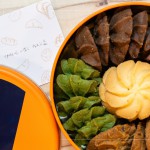 伴手禮贈(zèng)送來自臺(tái)中 ＃迦南園烘焙庇護(hù)工場(chǎng) 的花心曲奇餅乾， ＃伊起吃小點(diǎn)_做公益，為這場(chǎng)講座活動(dòng)增添另一份愛的溫度。