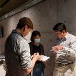 琉璃、金屬、燈光、高度…等，每一個(gè)選擇與決定背後，都需經(jīng)跨部門團(tuán)隊(duì)的專業(yè)評(píng)估。