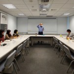 在定期舉辦的新進(jìn)人員教育訓(xùn)練中，新業(yè)建設(shè)創(chuàng)辦人-穆椿松，親自傳授自身經(jīng)驗(yàn)與業(yè)界所見，幫助新進(jìn)人員建立全方位的職場價值觀。