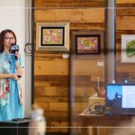 邀請最佳領(lǐng)路人 ＃王甯品油師，走過三萬五千哩，橫跨三大洲，兩千多個日子，一心尋找純粹，將大自然的療癒力量，封存於滴滴沛沃之間。