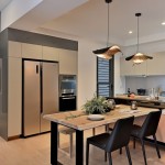 晨起或暮歸，餐桌上總少不了那句親切而貼心的一句「吃飯了」，是啊，有了與家人同享的自由，終於可從容不迫地譜寫(xiě)天倫樂(lè)。