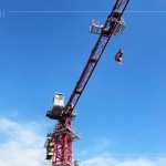 萬里無雲(yún)的好天氣，【新業(yè)大塊森濤】於2024年2月下旬舉行上樑儀式，象徵著新業(yè)團隊和住戶們重要的里程碑。