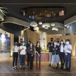 來自開發(fā)、設(shè)計(jì)、施工、活動的各部門生力軍加入，合影留念這一刻，我們相信未來會更璀璨美好。