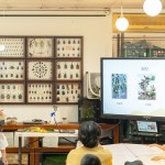 東海大學校園內(nèi)設有實驗農(nóng)場，挑選來自農(nóng)場內(nèi)的『火龍果』作為食農(nóng)學堂的主題，透過吳文軒老師的說明講解，有系統(tǒng)地認識火龍果家族。