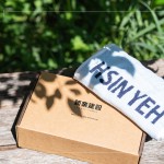 致上新業(yè)設計的運動毛巾，作為運動時的常備品，代表著新業(yè)在住戶的每段路程中給予支持並陪伴著。