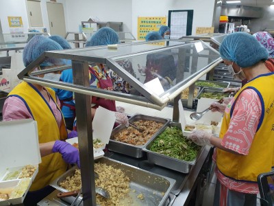 攜手做公益－從一份飯包，溫暖胃、溫暖心